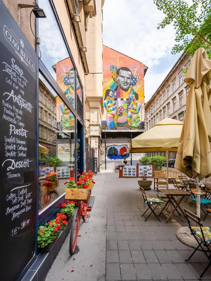 Bpr Chic Gem In The Heart Of The City Budapeste Exterior foto